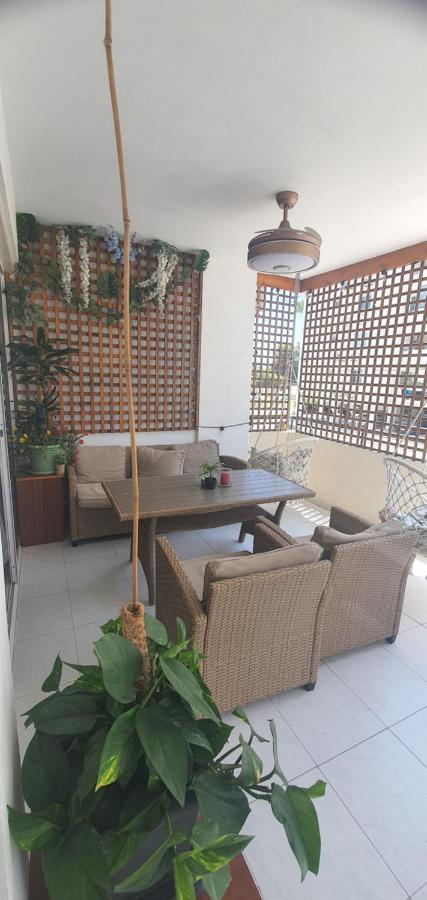 Stefaris "Koutsou Court 105" Apartamento Larnaca Exterior foto